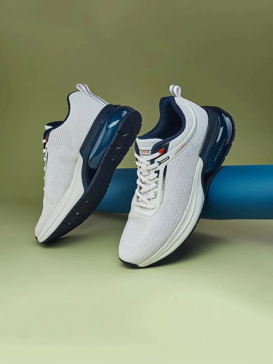 CANVA White Men's Running shoes