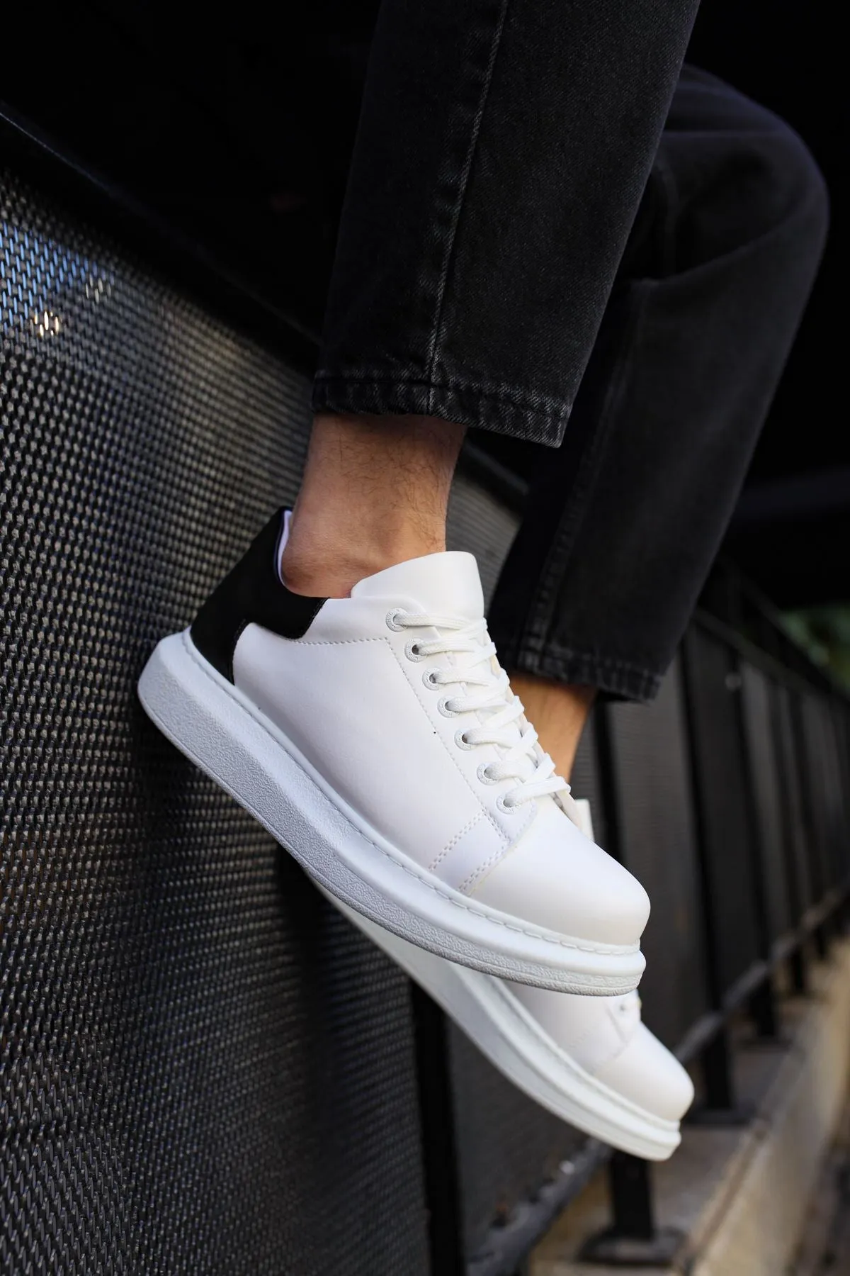 CH256 Men's Unisex White-Black Casual Sneaker Sports Shoes