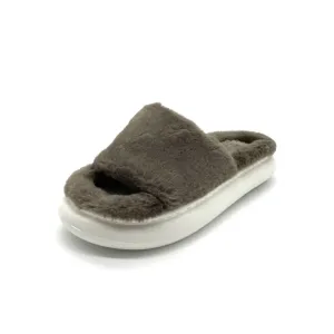 Chunky Slippers in Coffee