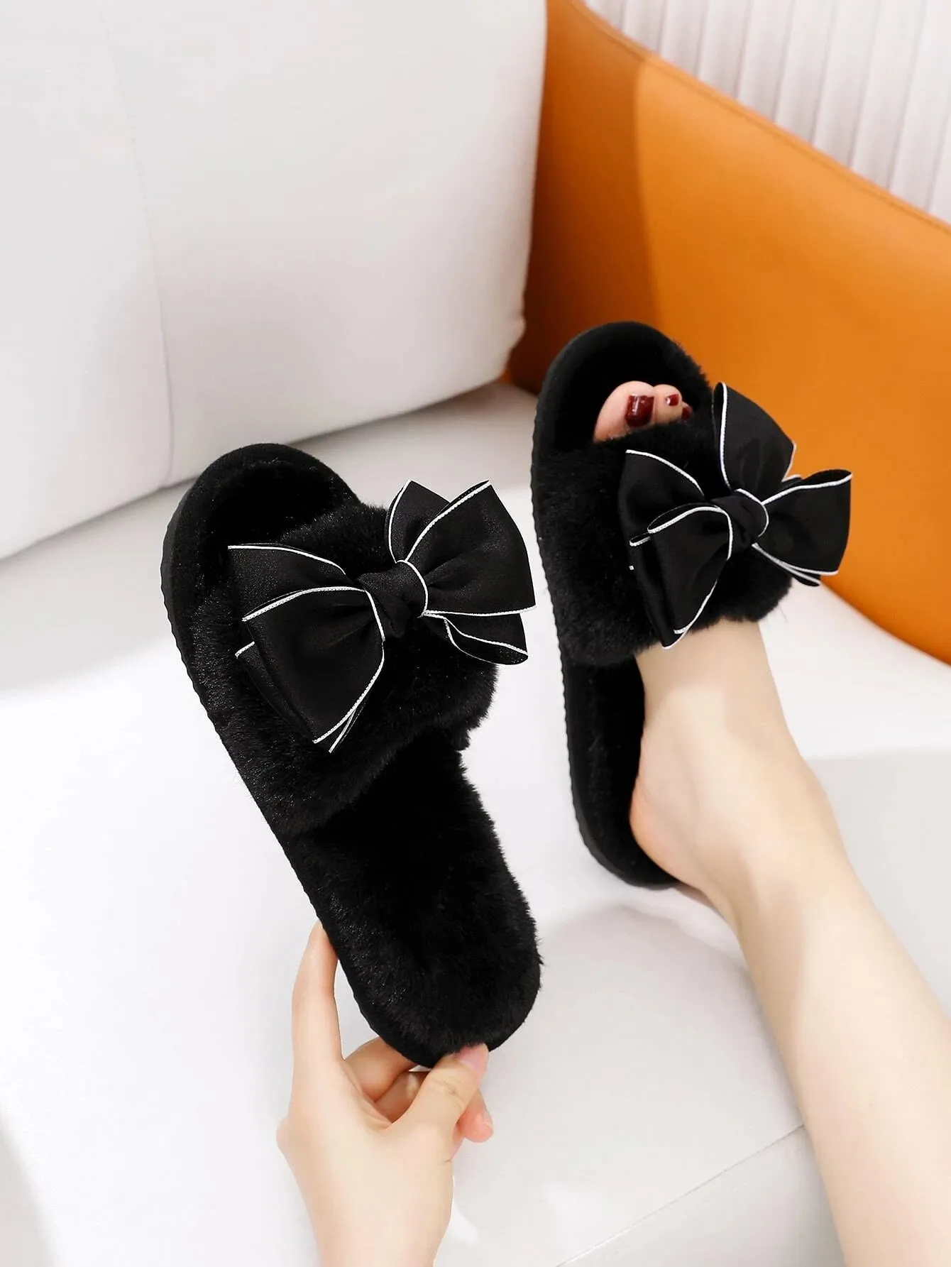 SHEIN Bow Decor Fluffy Bedroom Slippers