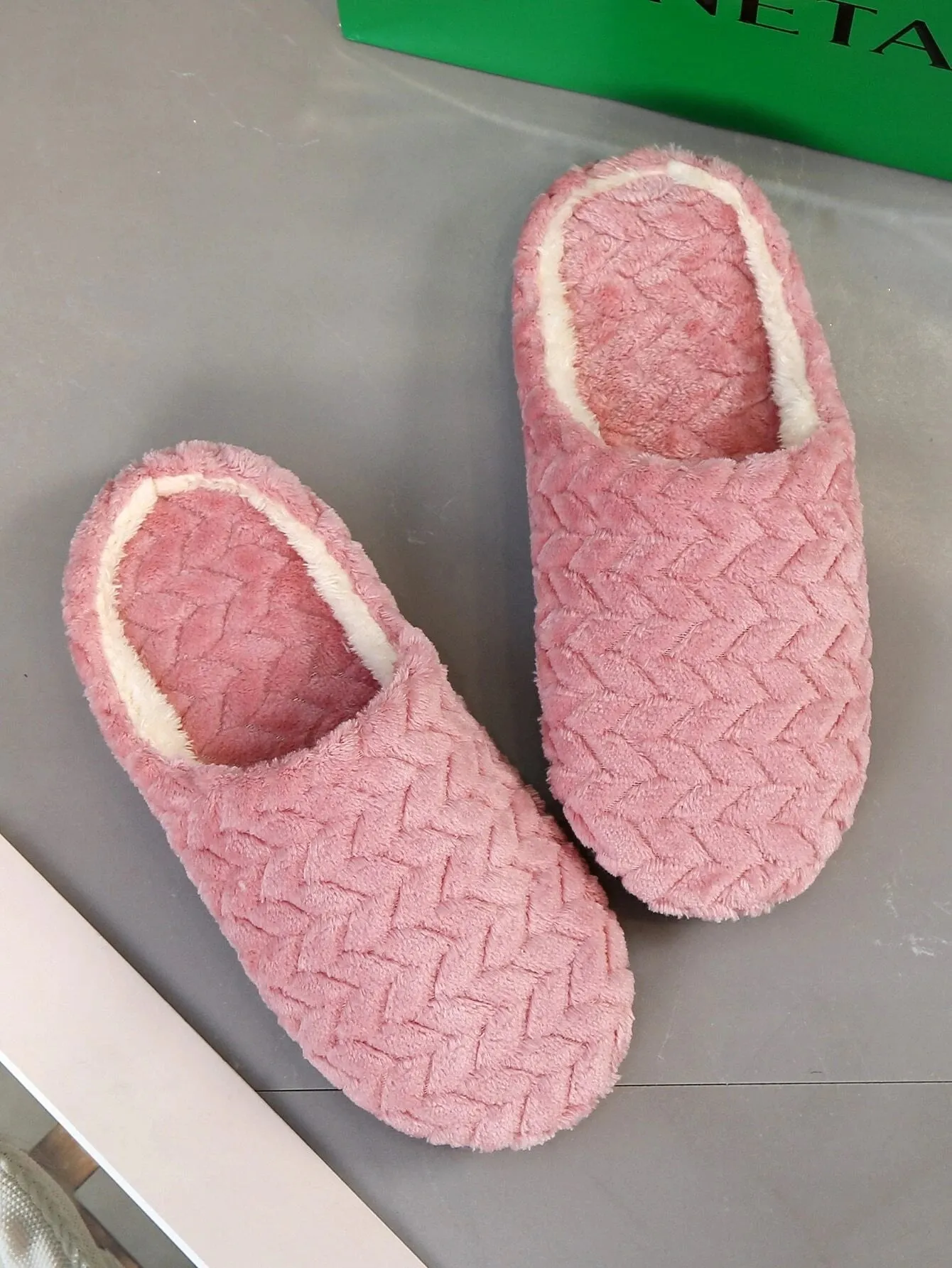 SHEIN Cable Textured Fluffy Bedroom Slippers