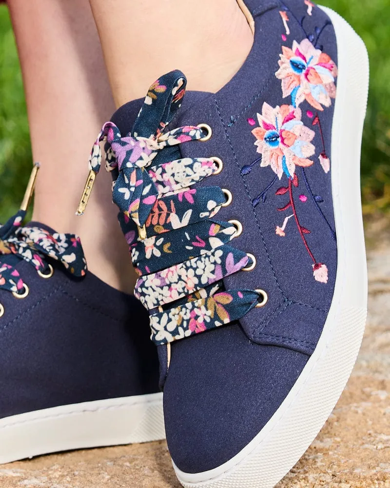 Virevolte Recycled Grain Leather Vegan Sneakers | Night Flowers